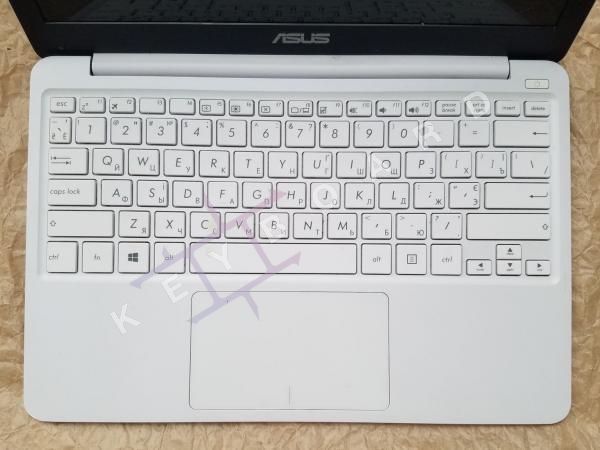 Ноутбук Asus Vivobook R200HA